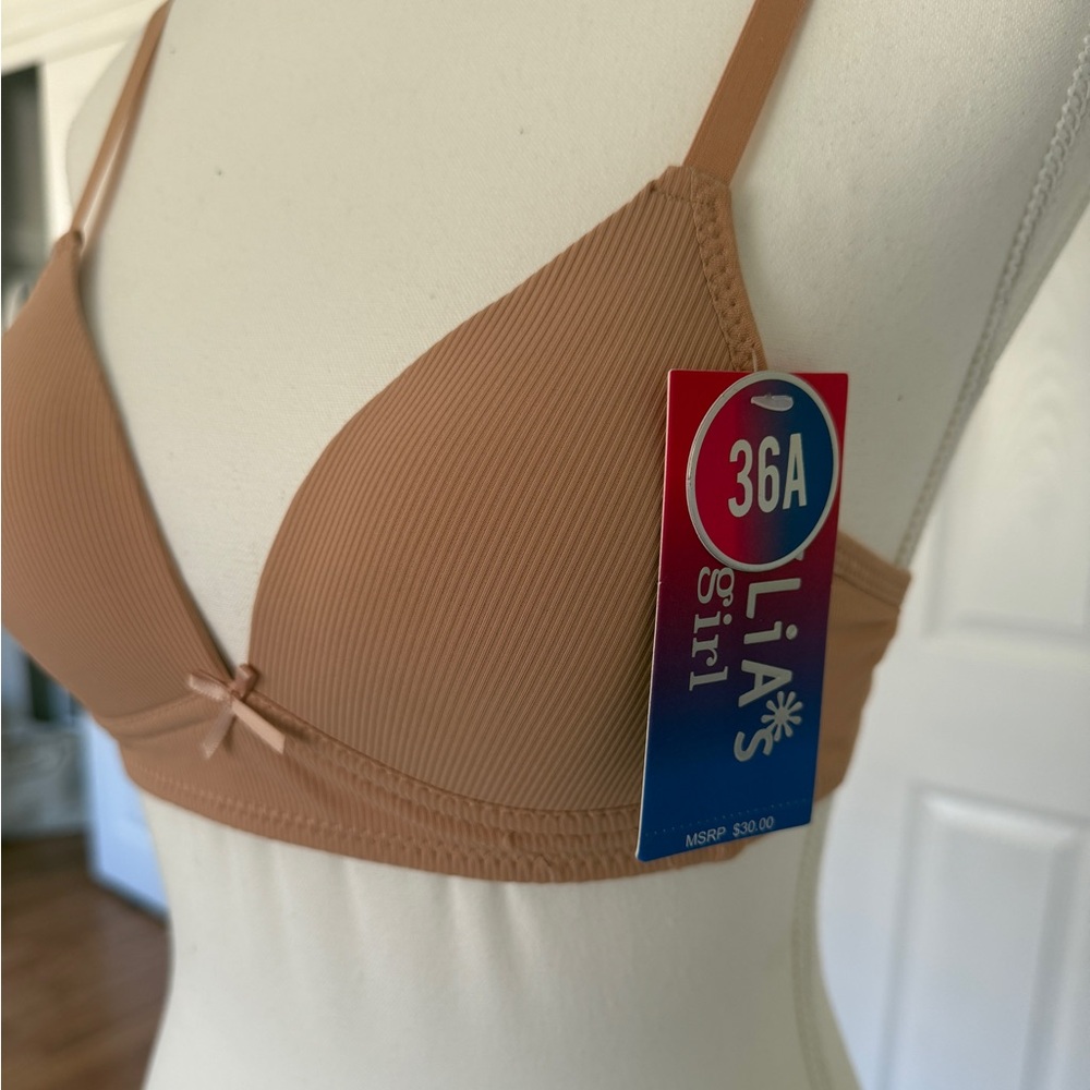 Lia’s Girl Nude Ribbed Push Up Bra 36A Adjustable Straps New With Tags - Picture 2 of 4